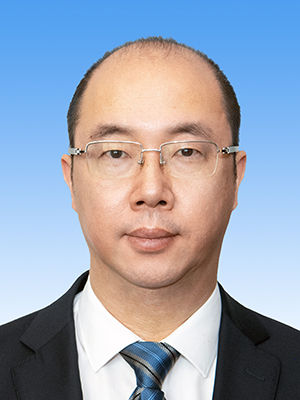 葉蓁蓁，男，漢族，1976年6月生，研究生學(xué)歷，中共黨員，現(xiàn)任人民日報(bào)社副社長兼人民網(wǎng)股份有限公司董事長。